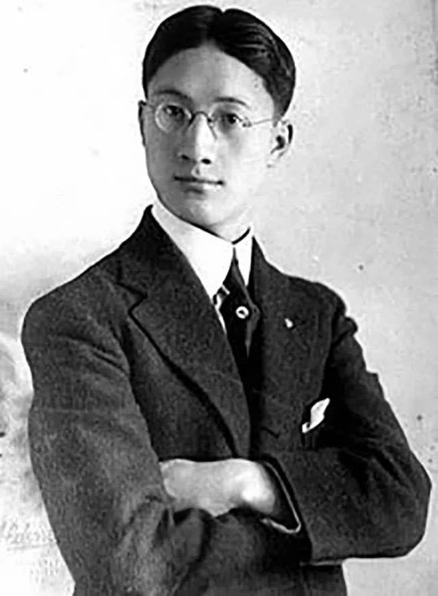 胡適、徐志摩,、冰心的大學(xué)生涯怎么度過,？