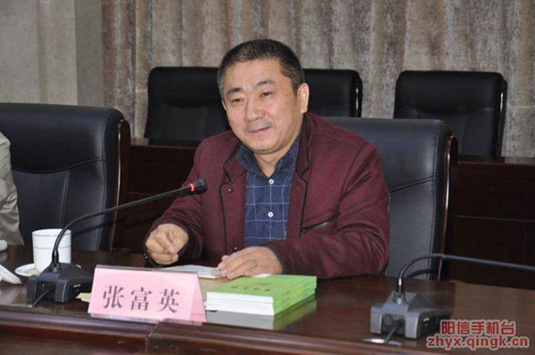 《作家報(bào)》總編張富英向家鄉(xiāng)山東陽(yáng)信捐贈(zèng)文學(xué)書(shū)籍