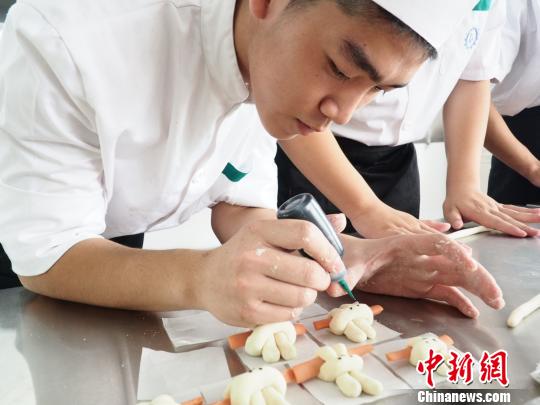 廣東將為“粵菜師傅”開餐館提供創(chuàng)業(yè)補貼