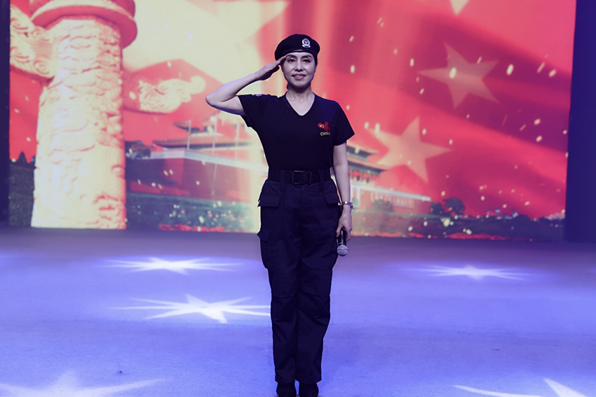 “明星大舞臺(tái),，歌唱新時(shí)代,，踐行中國(guó)夢(mèng)”群星匯演亮相中央電視臺(tái)星光影視園