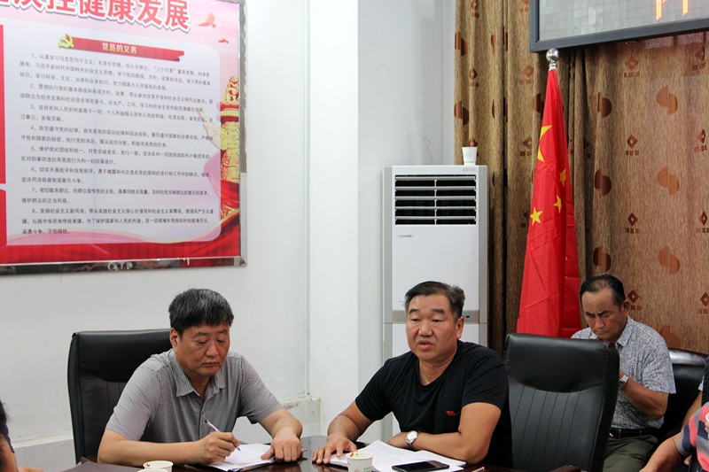 安徽懷遠(yuǎn)縣作協(xié)組織作家開(kāi)展“進(jìn)基層”活動(dòng)