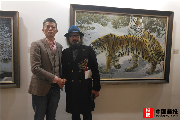 中國(guó)晨報(bào)管理層應(yīng)邀出席“丹青傳情”藝術(shù)家作品聯(lián)展上海開(kāi)幕式