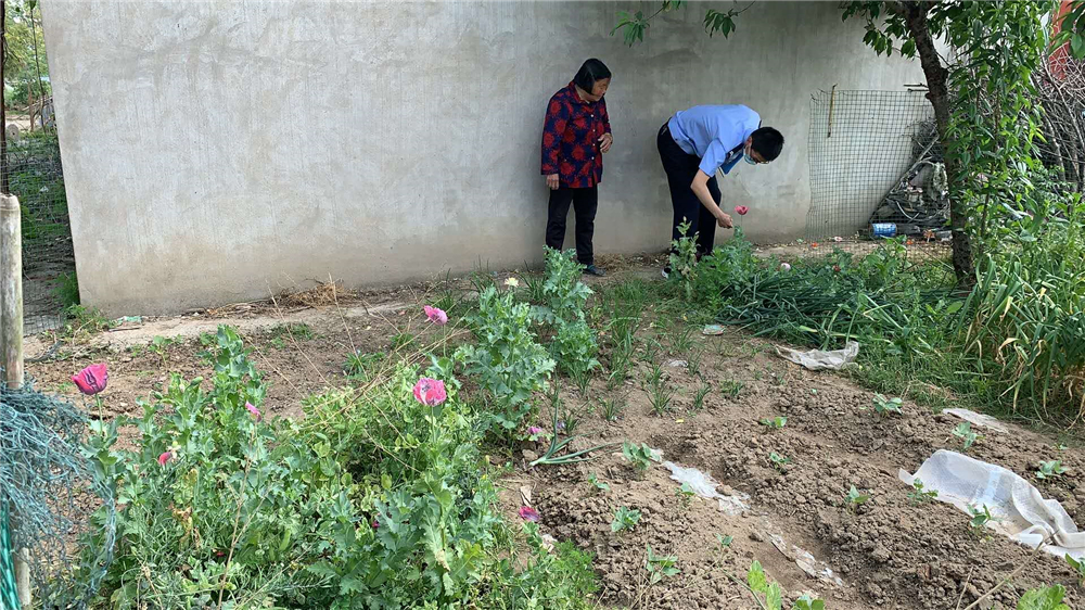 五一我在崗丨致敬,！向每一位在勞動(dòng)節(jié)堅(jiān)守崗位的人民警察