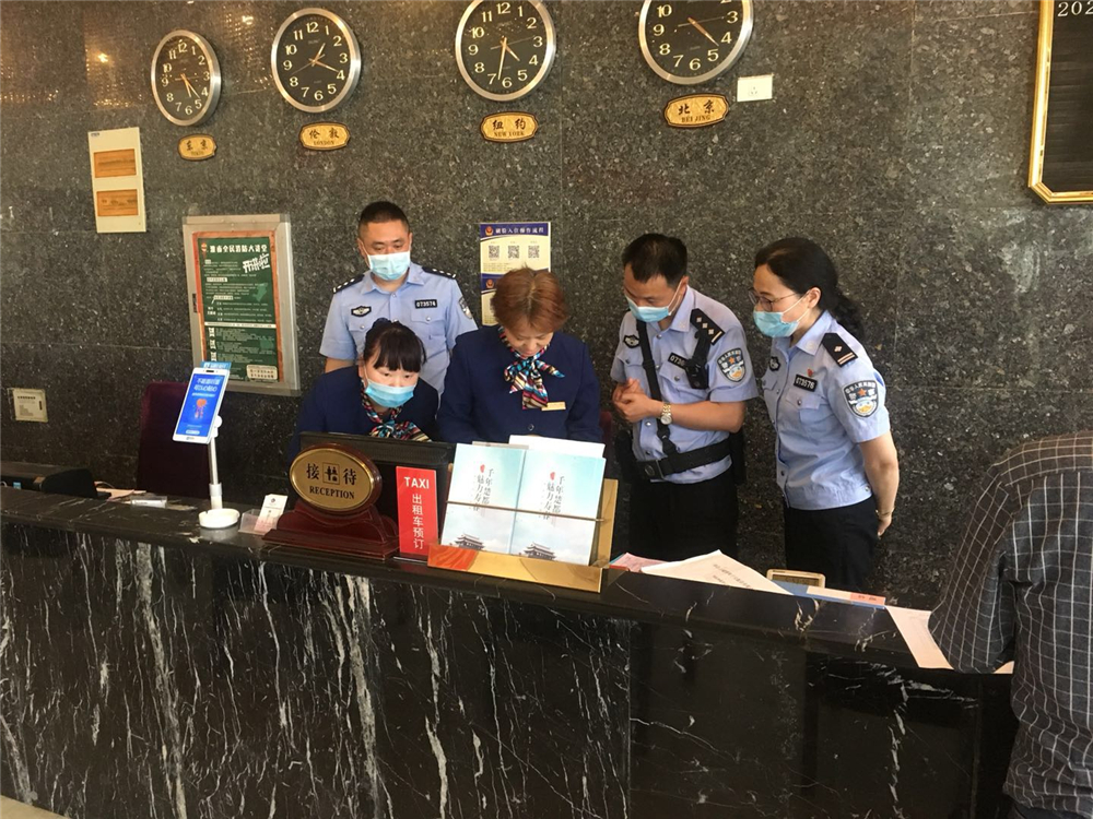 五一我在崗丨致敬,！向每一位在勞動(dòng)節(jié)堅(jiān)守崗位的人民警察
