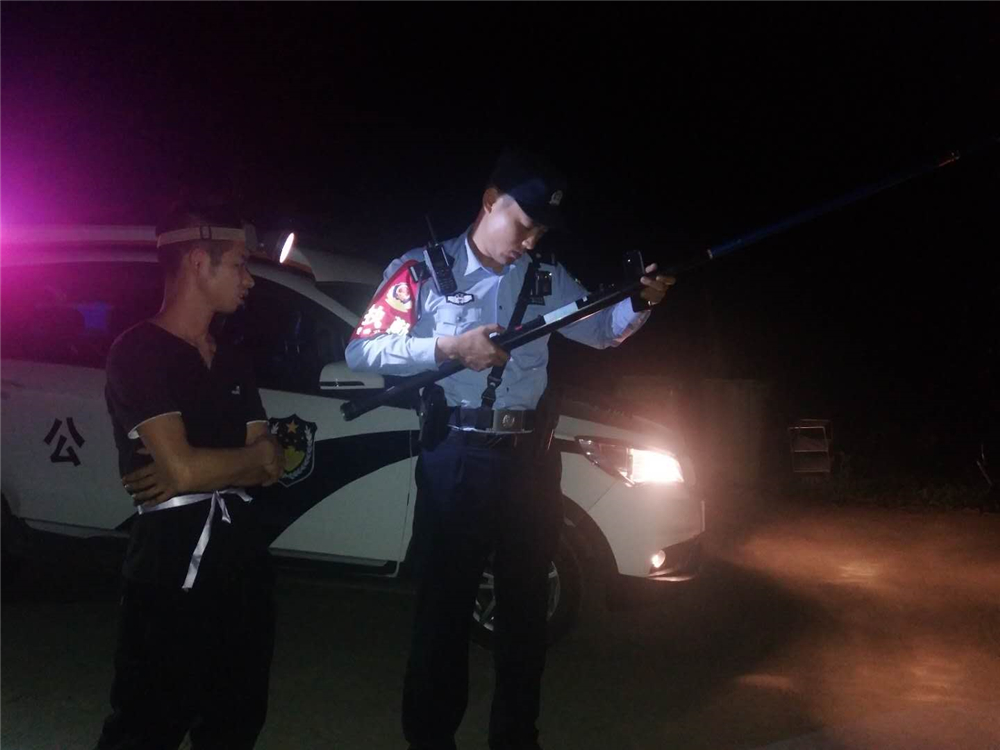 五一我在崗丨致敬,！向每一位在勞動(dòng)節(jié)堅(jiān)守崗位的人民警察