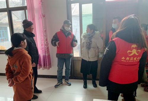 河北順平縣愛(ài)心助困公益行在大悲鄉(xiāng)舉行