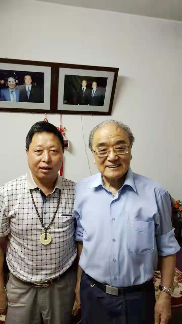 中國健康事業(yè)創(chuàng)新發(fā)展杰出貢獻(xiàn)人物——方逢強