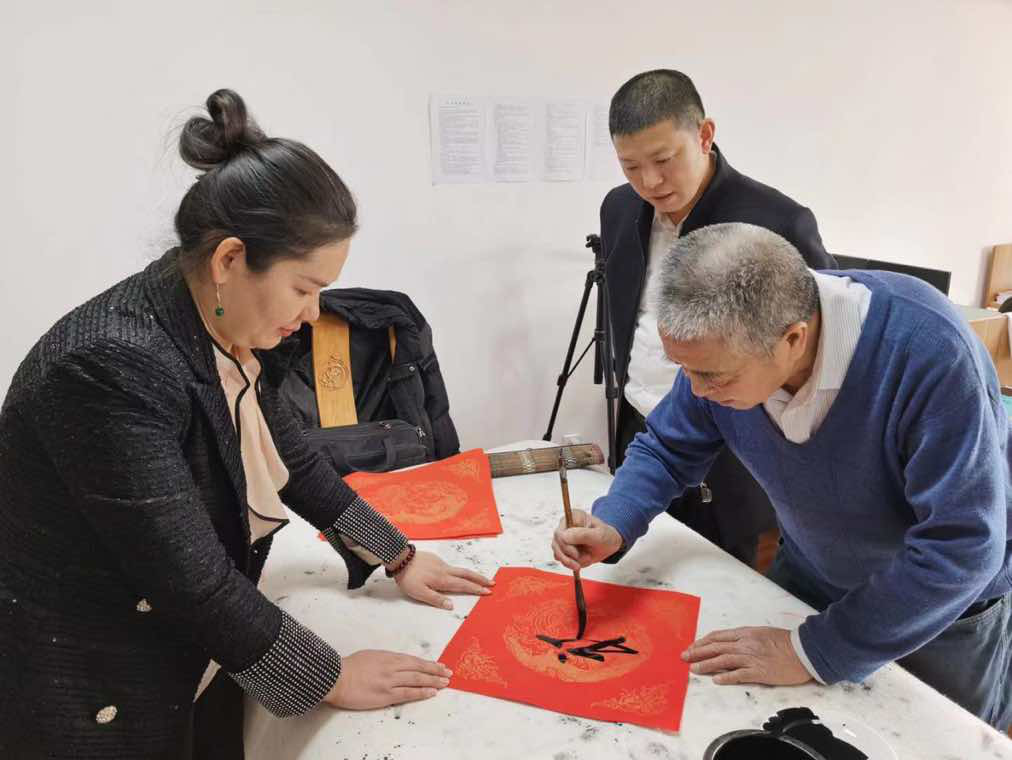 東風(fēng)吹出千山綠,，春雨灑來萬象新 ——中國大眾文化學(xué)會名人書畫藝術(shù)發(fā)展委員會揚(yáng)帆起航