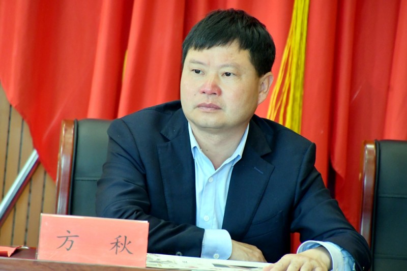 視頻:中國(guó)文藝名家“品讀大美贛鄱  放歌萬(wàn)年石鎮(zhèn)”采風(fēng)活動(dòng)舉辦