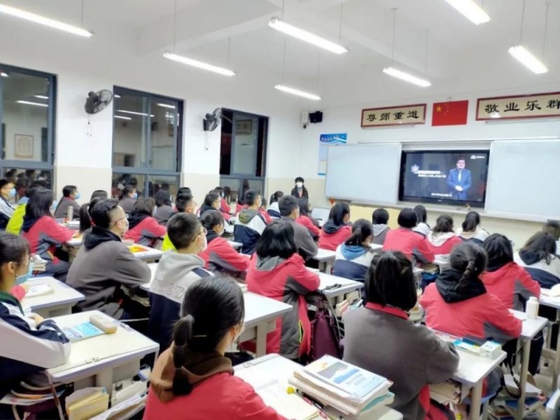 “雙減”政策下 教培機(jī)構(gòu)勞動者合法權(quán)益不能“減”