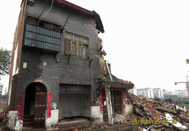 七旬老人祖宅雨夜遭強(qiáng)拆被判賠315萬(wàn) 當(dāng)事人：賠償不合理將繼續(xù)上訴