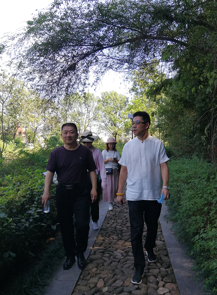 作家報張富英應邀到浙江江山指導文學創(chuàng)作