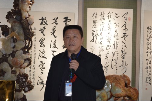 春早筆驅(qū)閑，藝開園博園