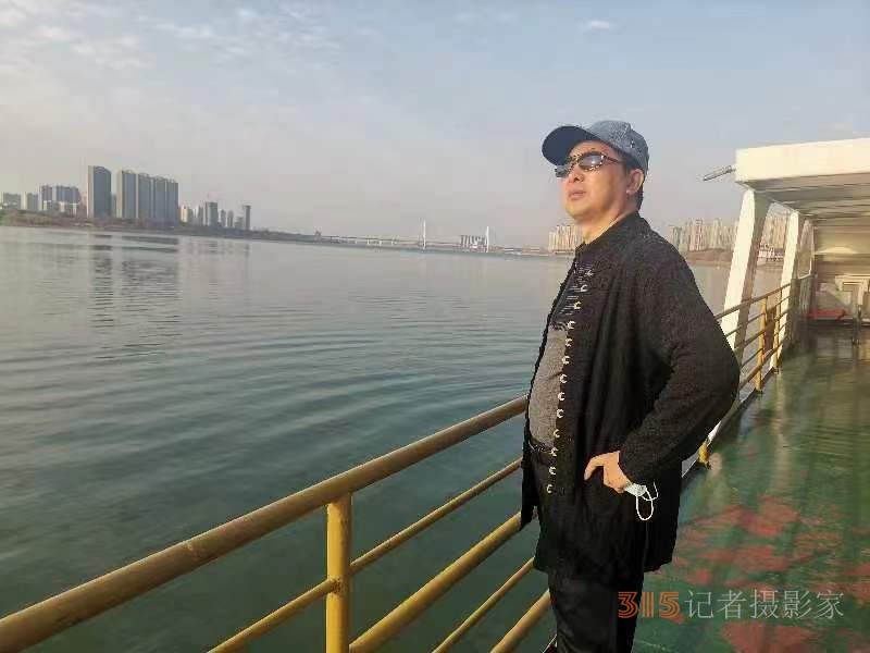 摘星星的媽媽回來了（兒歌）——冰耘,、田富萬新歌快遞