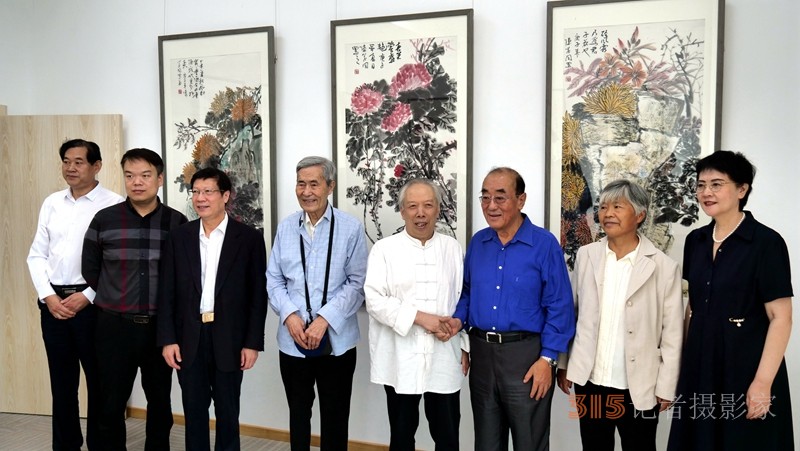 中國(guó)書(shū)畫(huà)同源藥食同源名家名優(yōu)精品展在京舉行