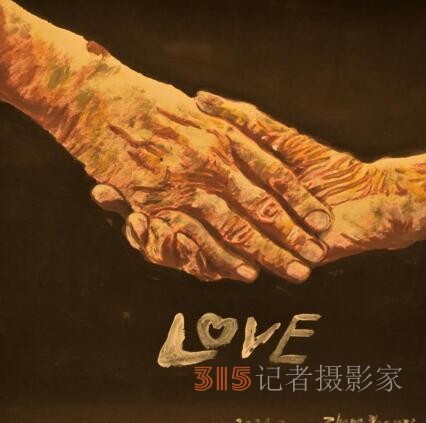 張耀偉率華人藝術(shù)家團(tuán)隊(duì)在紐約國(guó)際藝術(shù)博覽會(huì)艷驚全場(chǎng)