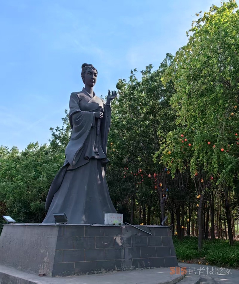 醉墨今逢佳釀處   采風(fēng)遙憶趙王觴--走進廣平縣趙王印象城采風(fēng)隨筆