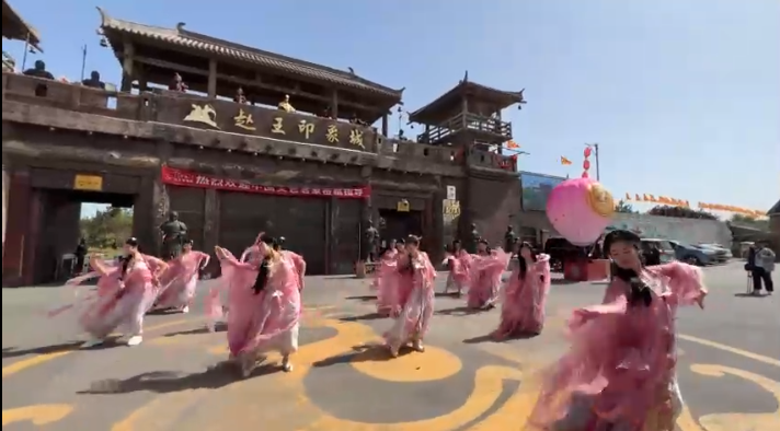 “品讀千年古都,，放歌趙王集團(tuán)” 中國(guó)文藝名家走進(jìn)河北邯鄲采風(fēng)系列活動(dòng)成功舉辦