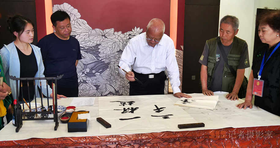 “品讀千年古都，放歌趙王集團(tuán)” 中國(guó)文藝名家走進(jìn)河北邯鄲采風(fēng)系列活動(dòng)成功舉辦